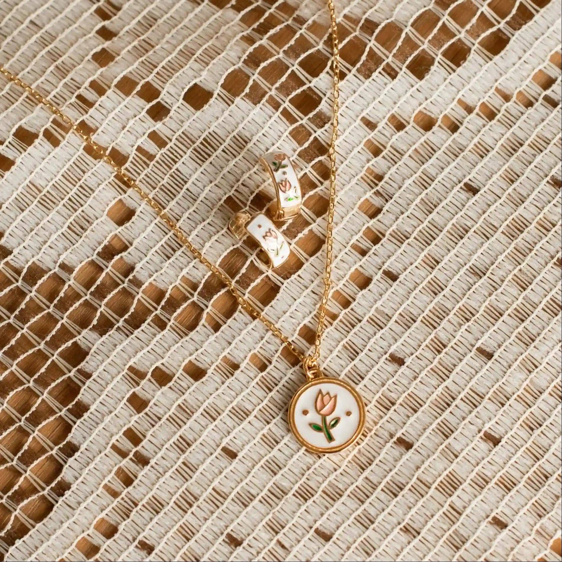 Mauve Jewelry Co. -Eloise Tea Cup Necklace