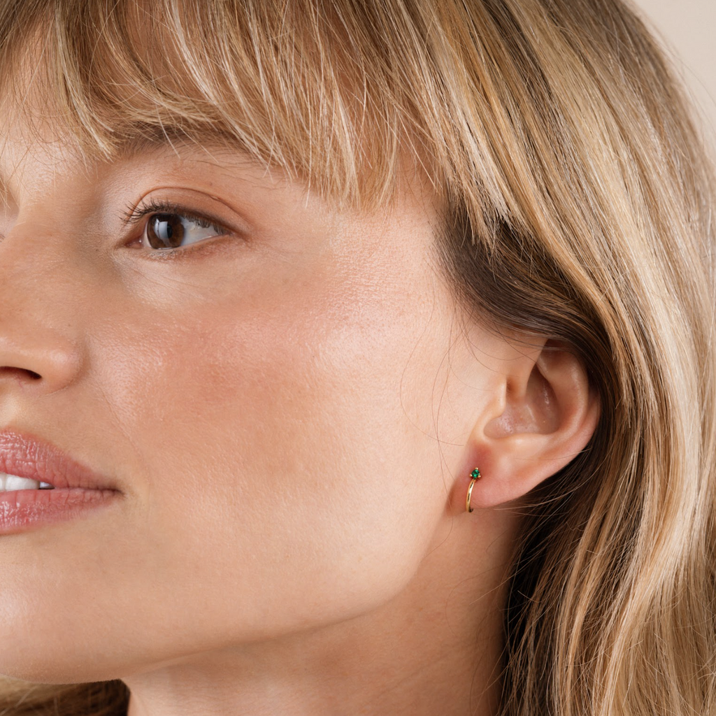 JaxKelly Open Mini Hoop Earrings Blue Sapphire (18k Gold)